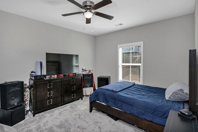 Building Photo - Lake View Living Near Lake Murray – Spacious 5BR Home w/ Boat Ramp & Docks