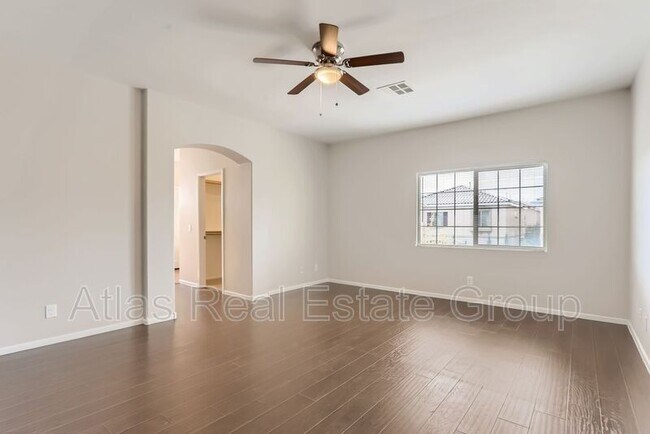 Building Photo - 9544 Alma Ridge Ave