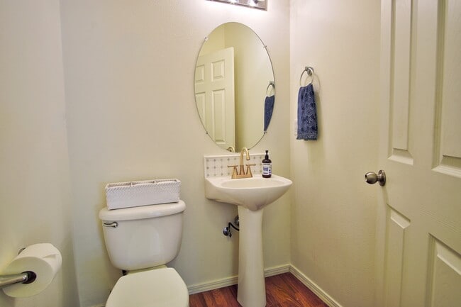 Building Photo - 2727 Crater Ln