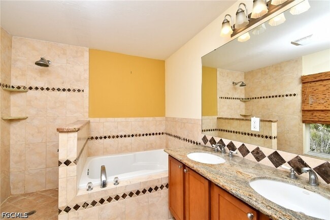 Building Photo - 3409 16th St W