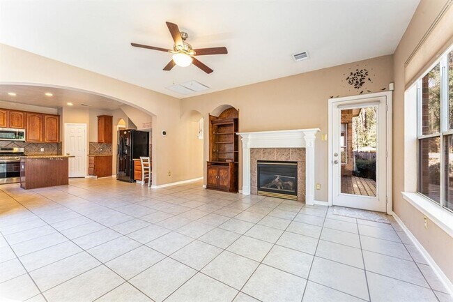 Building Photo - 182 N Wimberly Way