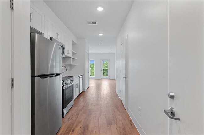 Building Photo - 456 Flat Shoals Ave SE