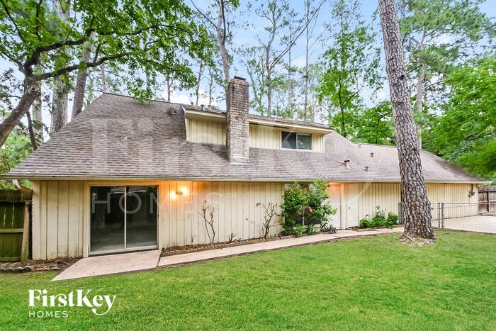 Building Photo - 16911 Memorial Oaks Ln