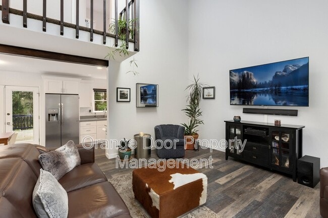 Building Photo - 55 Hylebos Ave