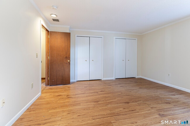 Building Photo - 11 St Marc Cir