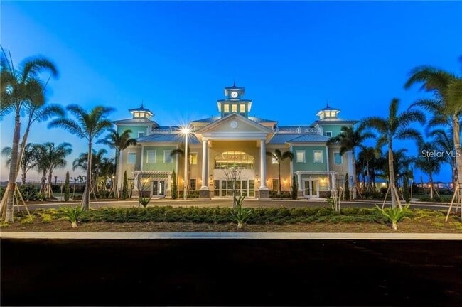 Building Photo - 241 Lasso Dr