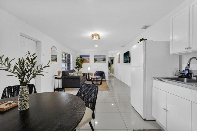 Building Photo - 25420 SW 124th Pl