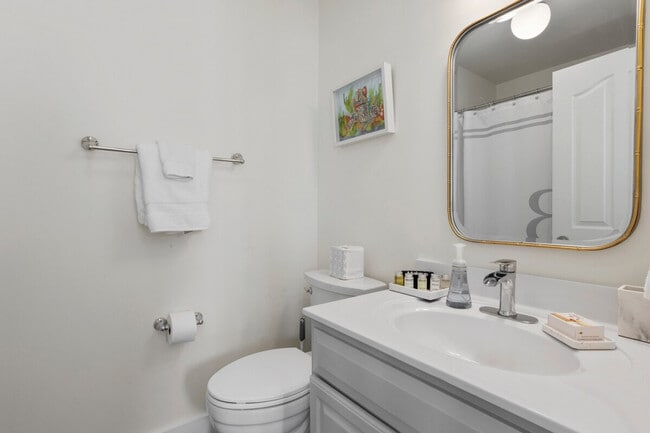 Building Photo - 2207 Government St