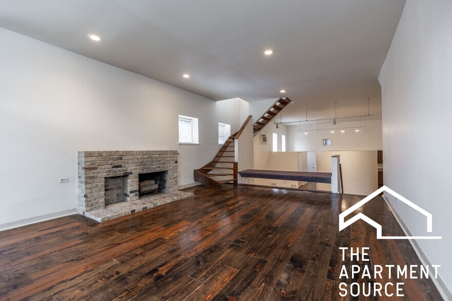 Building Photo - 2059 N Clifton Ave