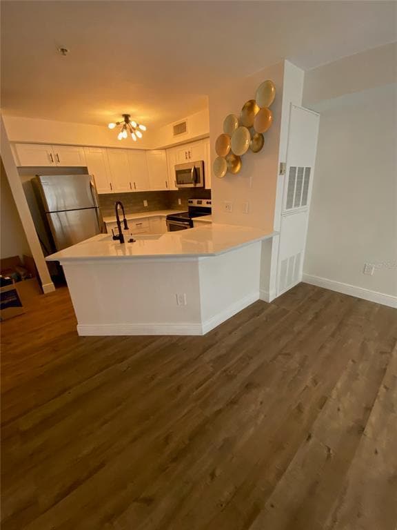 Building Photo - 823 Camargo Way
