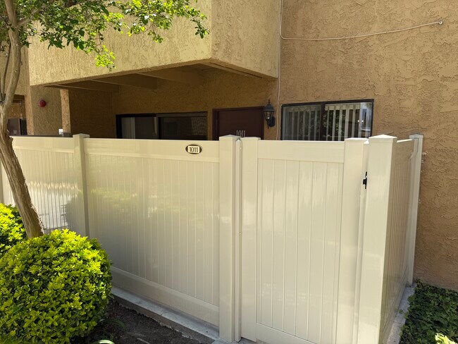 Building Photo - 18752 Mandan St