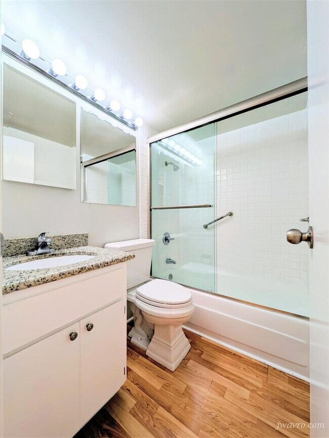 Building Photo - 1177 California St