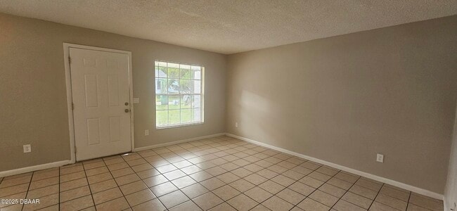 Building Photo - 333 S Osceola St