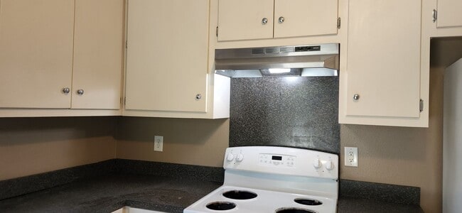 Building Photo - 2262 FM2864