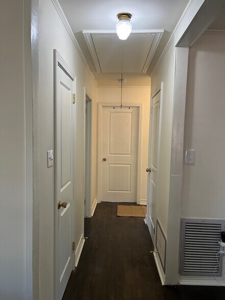 Building Photo - 1236 Fort Dr