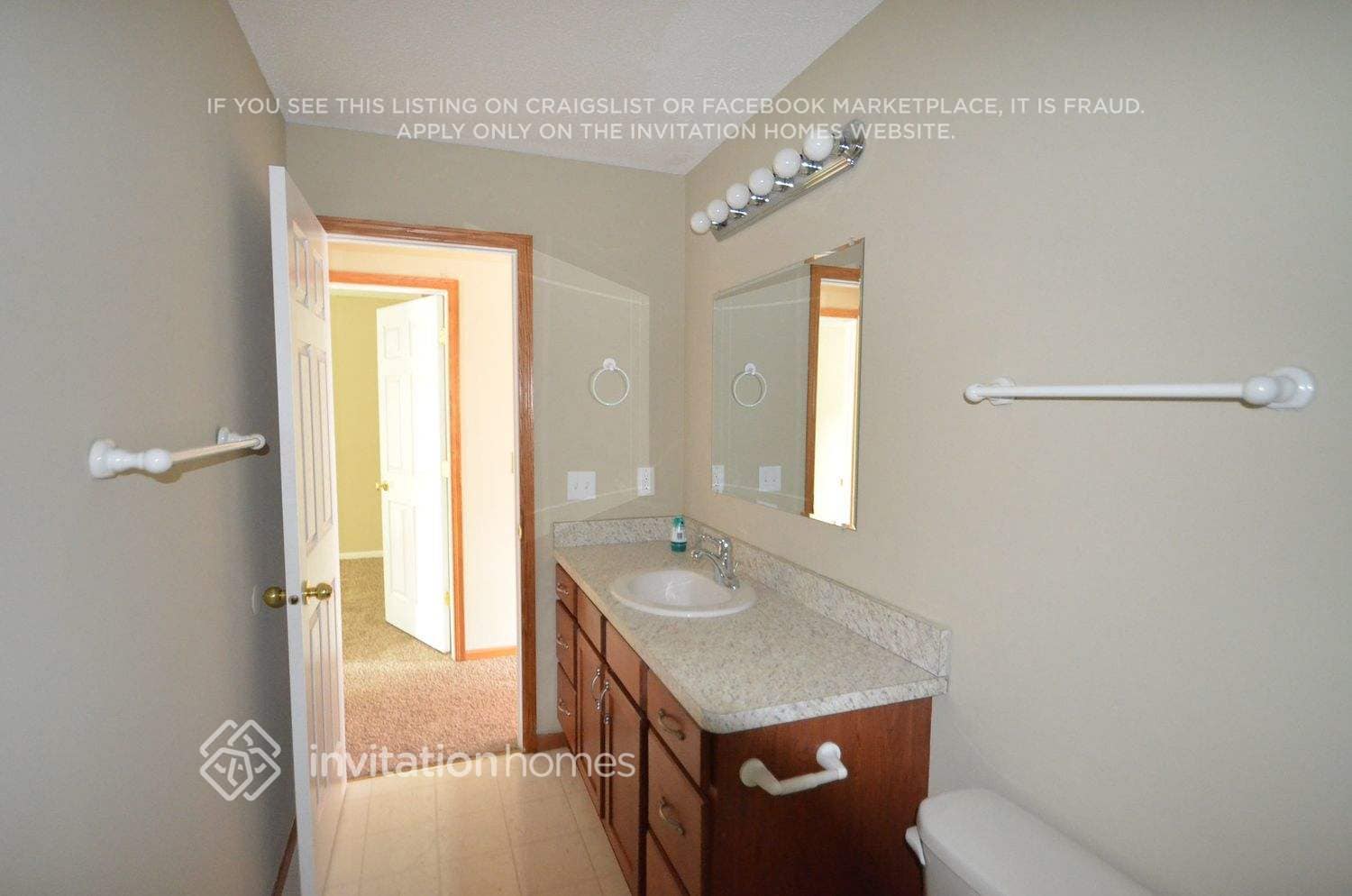 Building Photo - 9908 108th Pl N