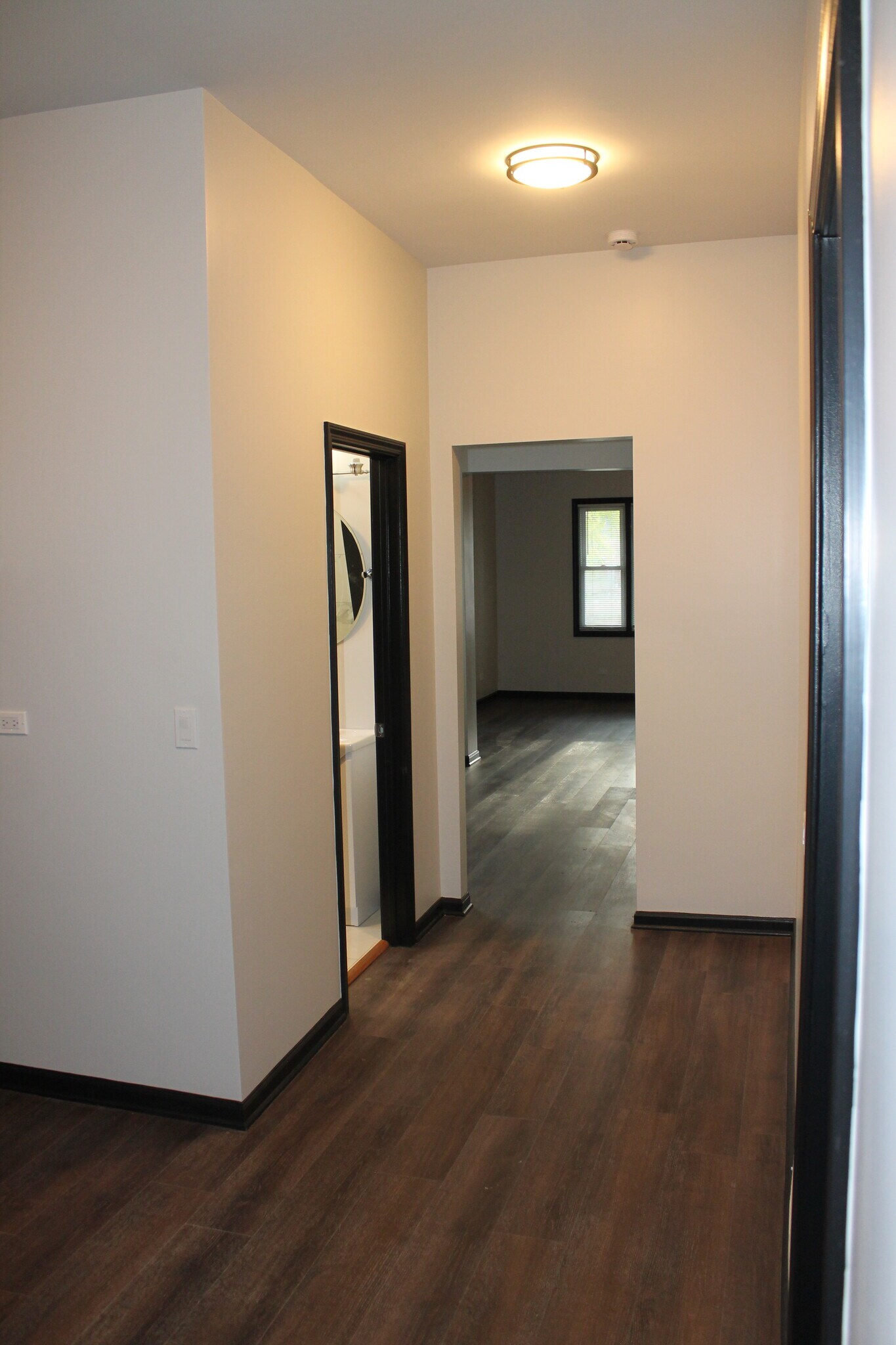 Building Photo - 11309 S Edbrooke Ave