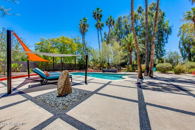 Primary Photo - 3601 N 55th Pl