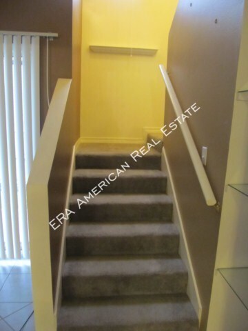 Building Photo - 136 Beach Dr