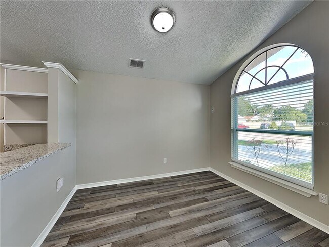 Building Photo - 7323 R J Cove Ct