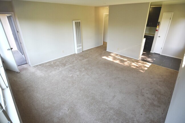 Building Photo - 3600 Dimond Ave