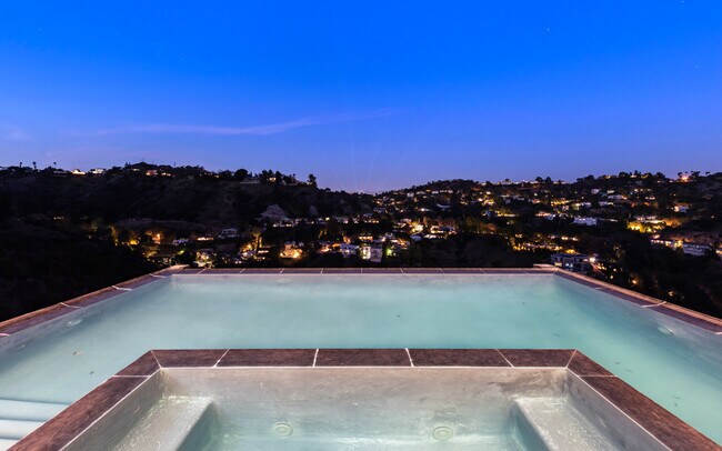 Building Photo - 7567 Hermes Dr
