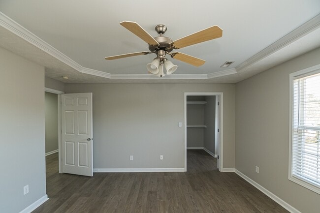 Building Photo - 3401 Connection Dr