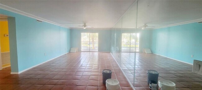 Building Photo - 4900 38th Way S