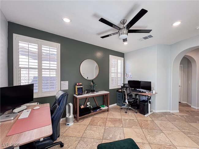 Building Photo - 7868 Arroyo Glen Ct