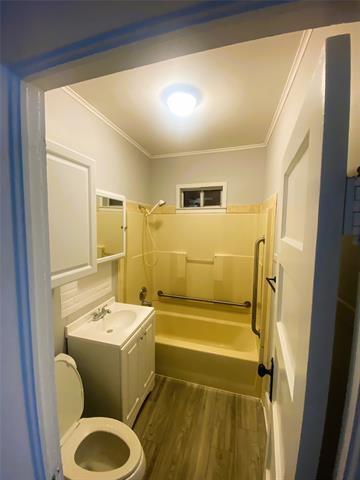 Building Photo - 308 N Shawnee St