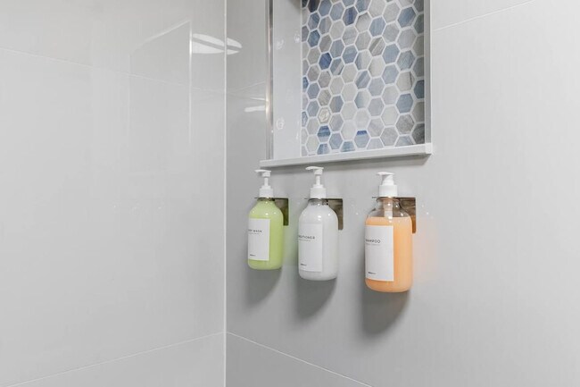 Building Photo - 2360 SW Archer Rd