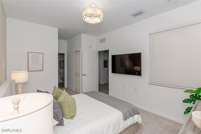 Building Photo - 5527 Double Eagle Cir