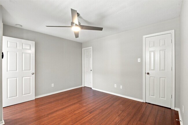 Building Photo - 1421 Ruthven St