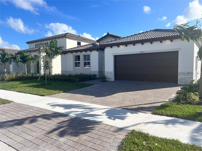 Building Photo - 2422 SE 30th St