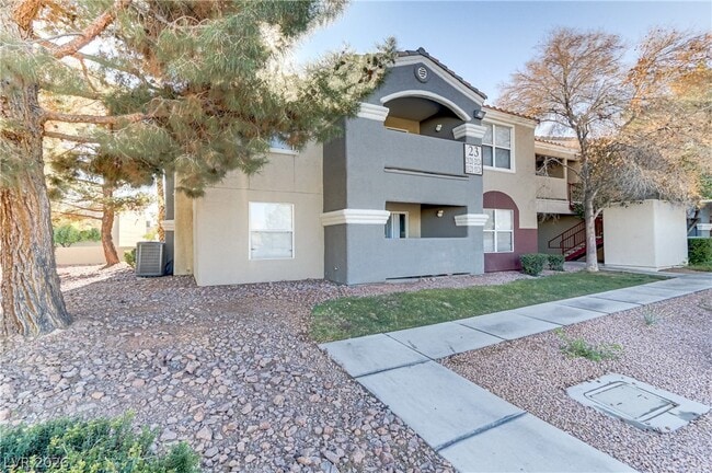 Building Photo - 5055 W Hacienda Ave