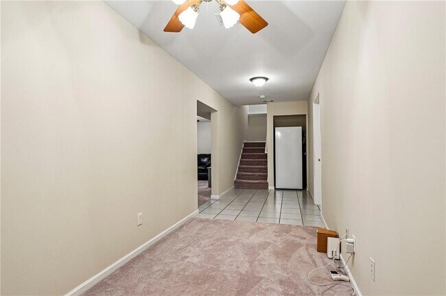 Building Photo - 2125 Melrose Trce