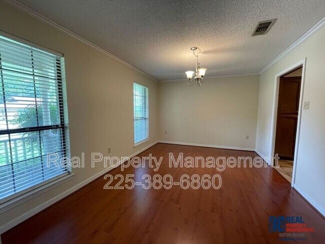 Building Photo - 1228 Beckenham Dr
