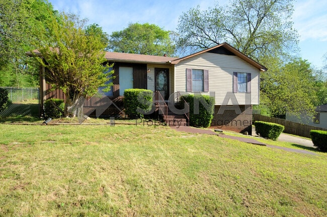 Building Photo - 4001 6th Ave