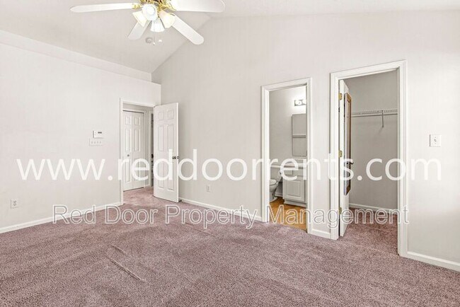 Building Photo - 679 Mountain Pine Dr