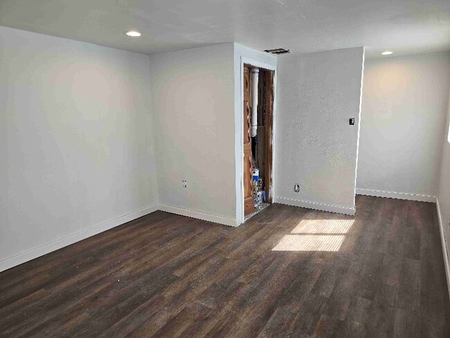 Building Photo - 673 Whittle Ln