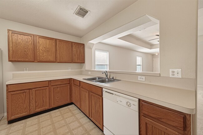 Building Photo - 19119 Yaupon Ranch Dr
