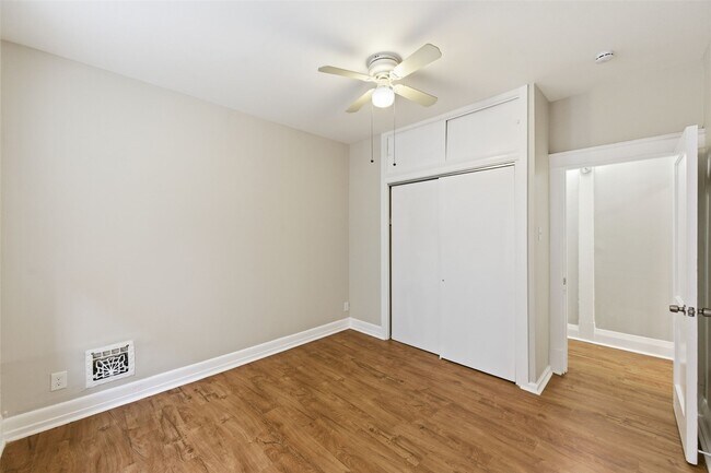 Building Photo - 4162 Shenandoah Ave