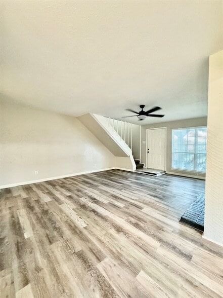 Building Photo - 734 Ticonderoga Dr