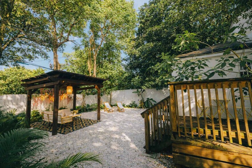 Building Photo - 181 NW 46th St