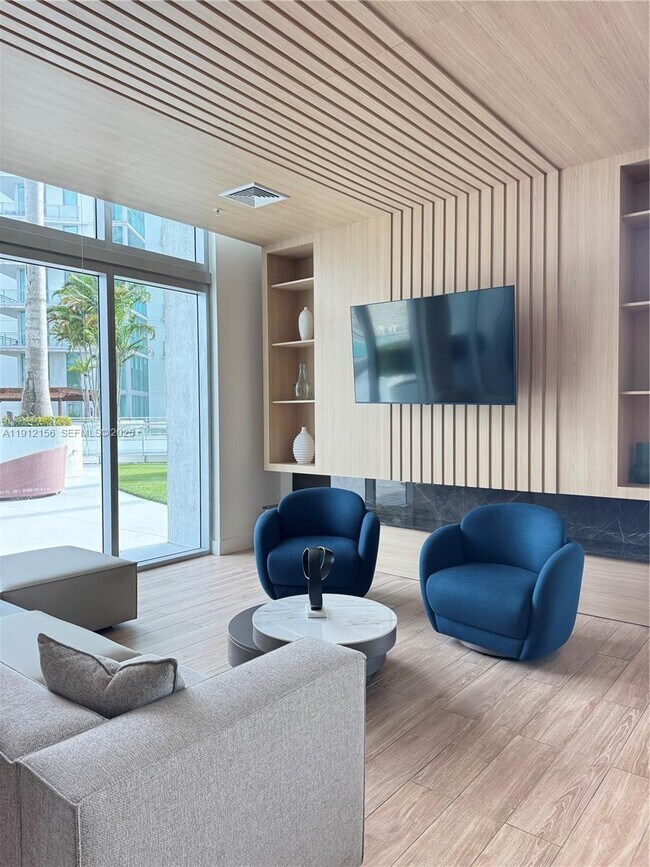 Building Photo - 90 SW 3rd St