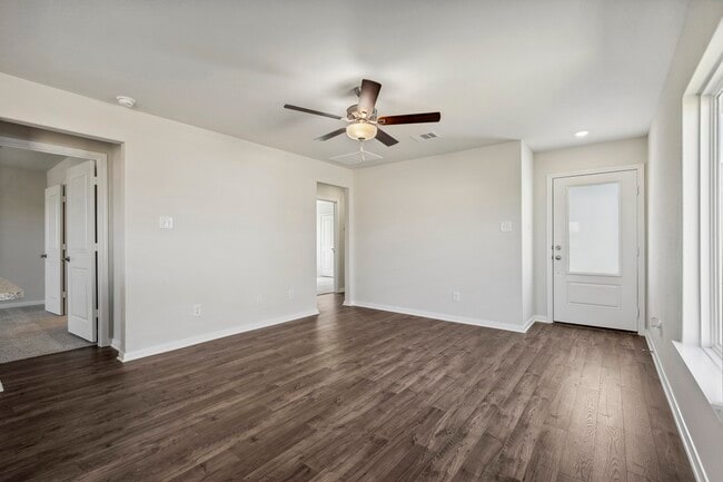 Building Photo - 10410 Red Cardinal Dr