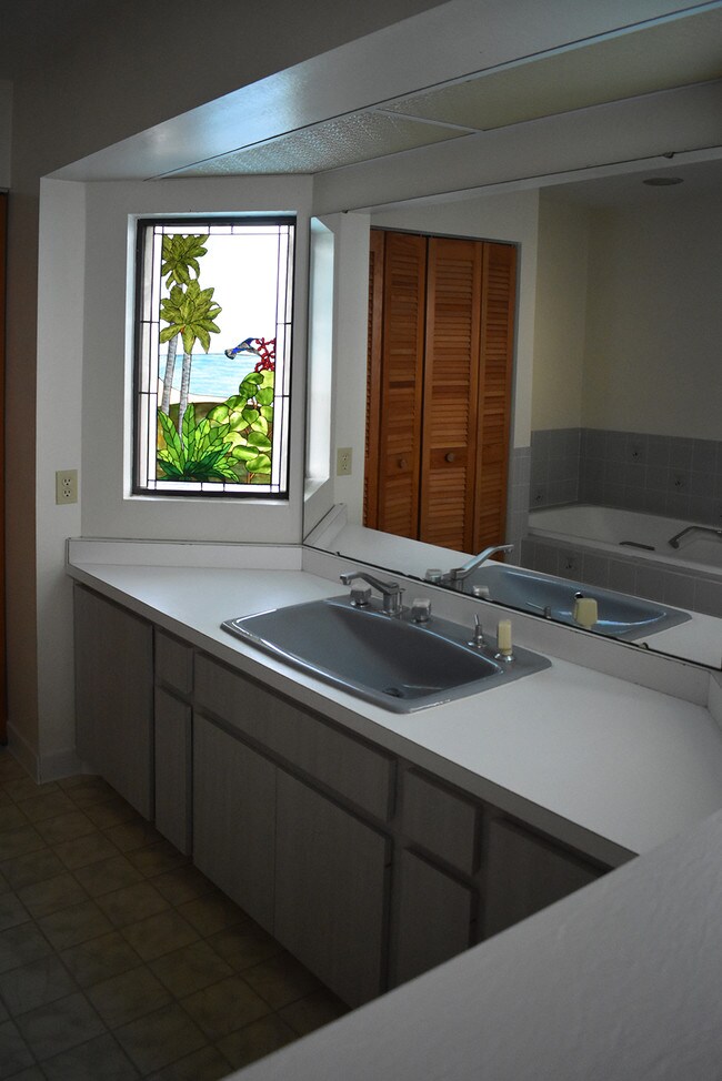 Master Bath Stained Glass Windows - 107 Hourglass Dr