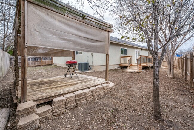 Building Photo - 6858 Celes Meadow Dr