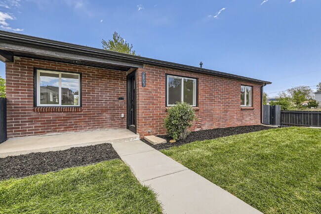 Primary Photo - Beautifully Updated Duplex