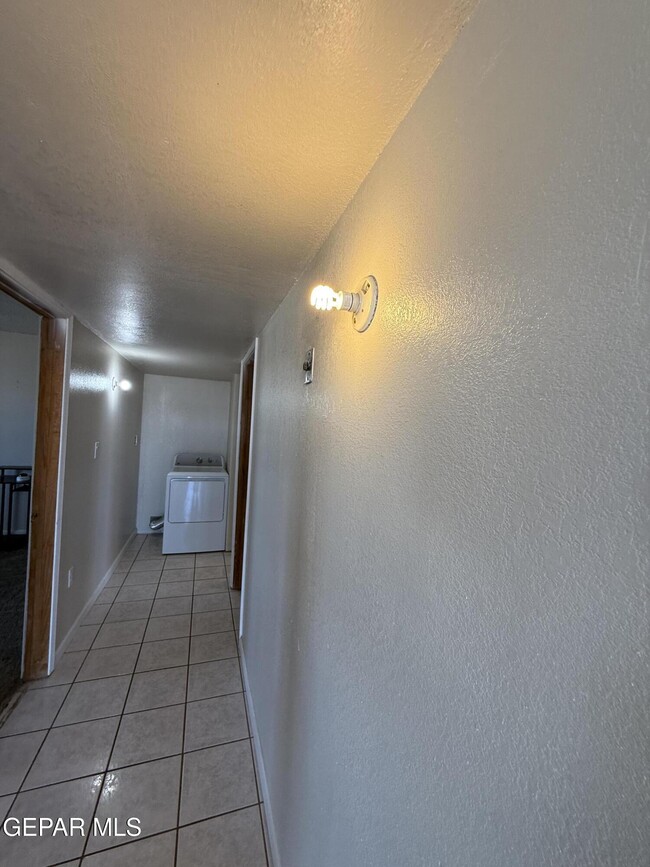 Building Photo - 140 Indian Head Rd